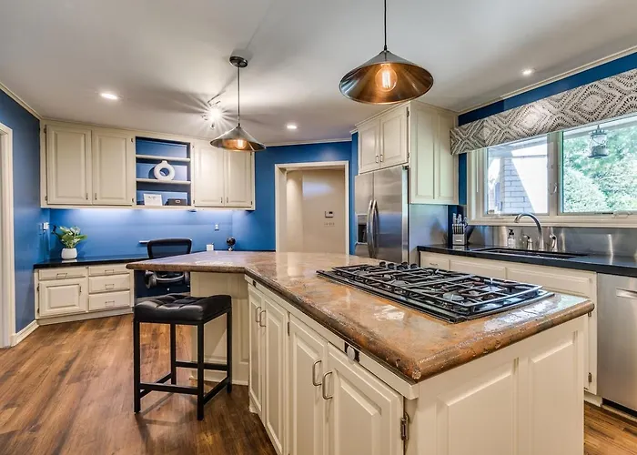 Arch House 3br Bunk Pool Game