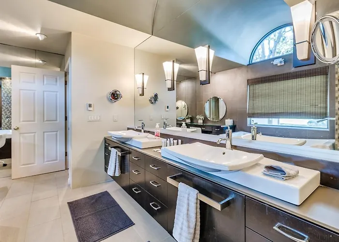 Arch House 3br Bunk Pool Game *