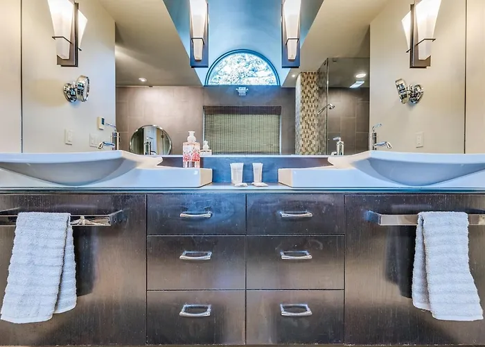 Country house Arch House 3br Bunk Pool Game *