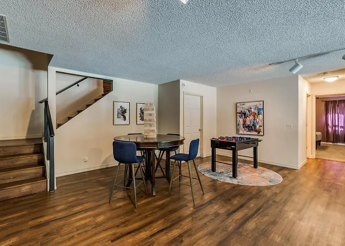 Arch House 3br Bunk Pool Game Tulsa