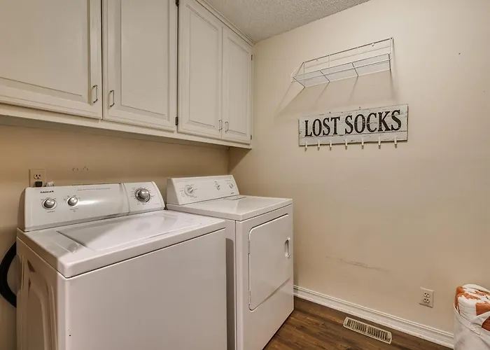 Country house Arch House 3br Bunk Pool Game *